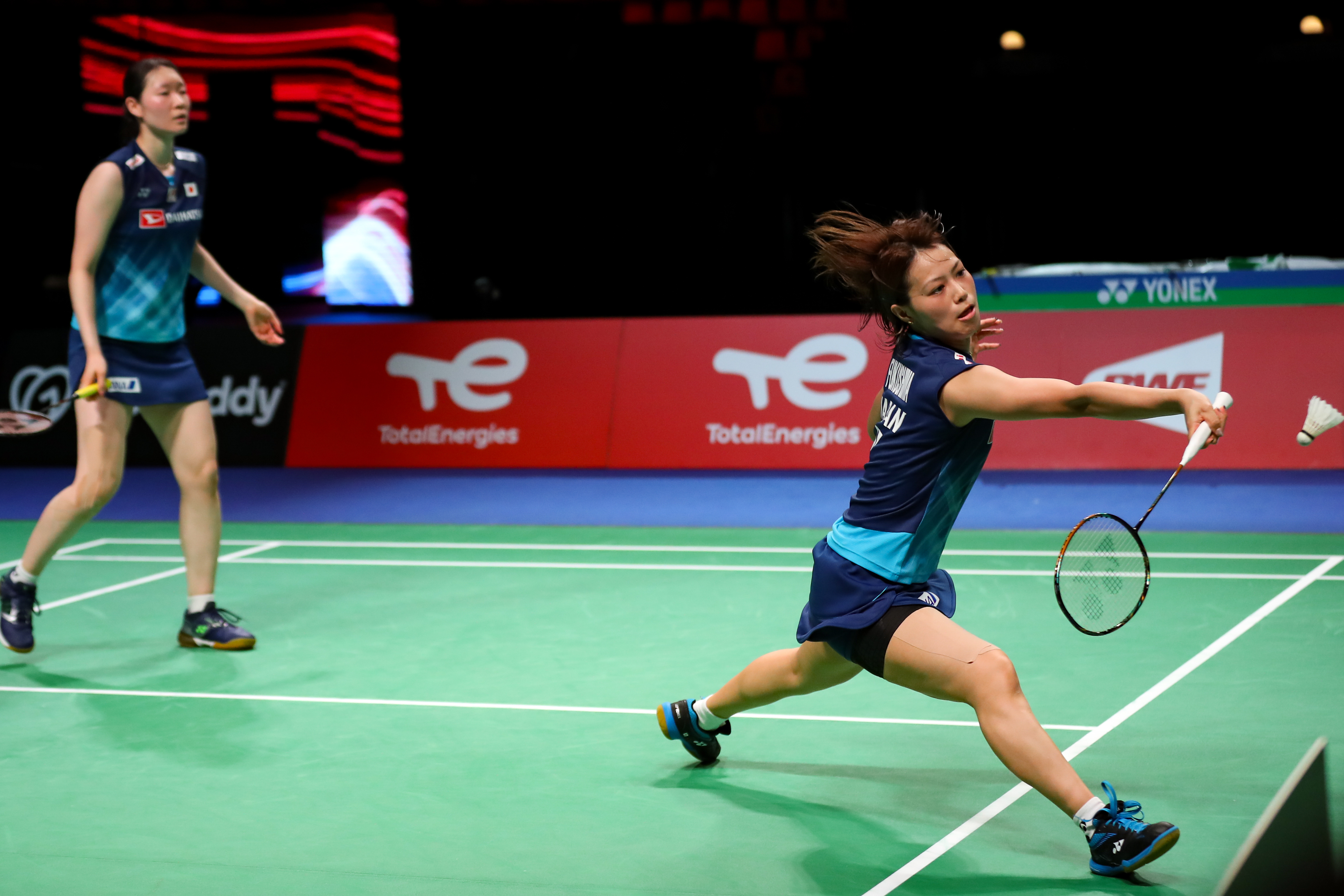 而另一方缺 而另一方缺